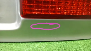 КРЫШКА БАГАЖНИКА НА TOYOTA VISTA SV50