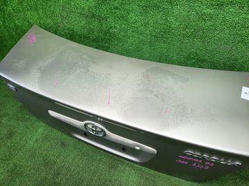 КРЫШКА БАГАЖНИКА НА TOYOTA COROLLA NZE121