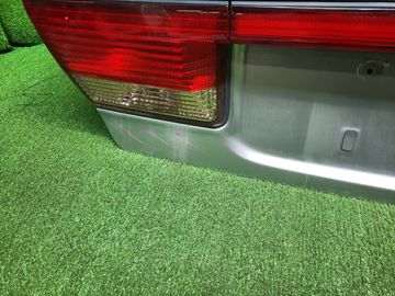 КРЫШКА БАГАЖНИКА НА NISSAN SUNNY FB15