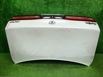 КРЫШКА БАГАЖНИКА НА TOYOTA CROWN GS151