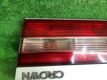 КРЫШКА БАГАЖНИКА НА TOYOTA CROWN GS151