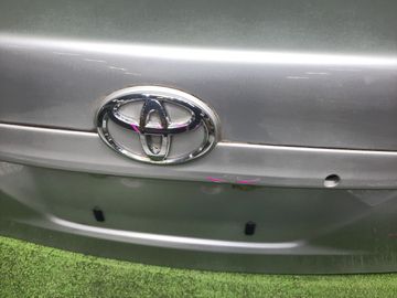 КРЫШКА БАГАЖНИКА НА TOYOTA COROLLA  AXIO NZE141
