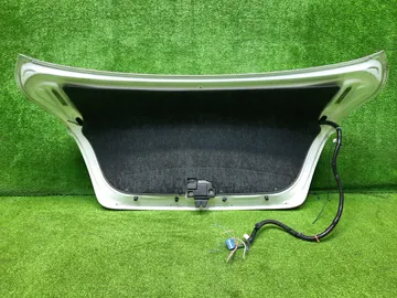КРЫШКА БАГАЖНИКА НА TOYOTA ALLION ZRT260