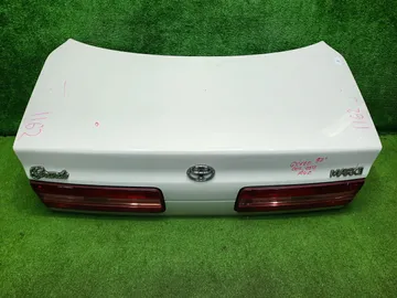 КРЫШКА БАГАЖНИКА НА TOYOTA MARK II GX100