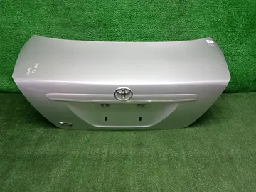 КРЫШКА БАГАЖНИКА НА TOYOTA MARK II GX115