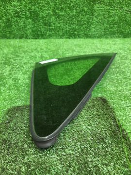 СТЕКЛО БОКОВОЕ НА HONDA FIT GK3