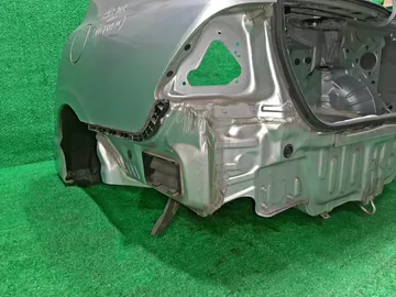 ПОЛОВИНКА НА HONDA CIVIC FD3