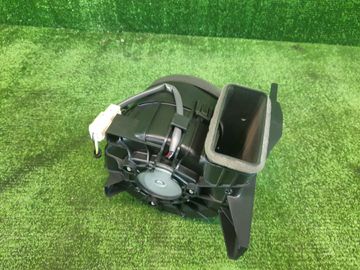 МОТОР ОХЛАЖДЕНИЯ БАТАРЕИ НА TOYOTA AQUA NHP10