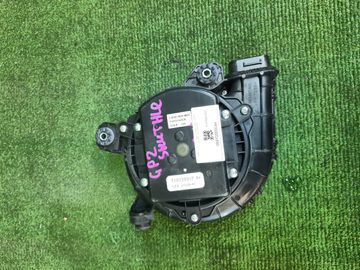 МОТОР ОХЛАЖДЕНИЯ БАТАРЕИ НА HONDA FIT SHUTTLE GP2