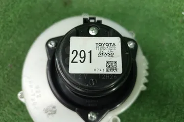 МОТОР ОХЛАЖДЕНИЯ БАТАРЕИ НА TOYOTA PRIUS NHW20