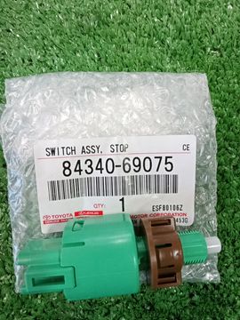 ДАТЧИК ВКЛЮЧЕНИЯ СТОП-СИГНАЛА НА TOYOTA