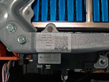 БАТАРЕЯ ГИБРИДНОЙ УСТАНОВКИ НА HONDA VEZEL RV5 LEC