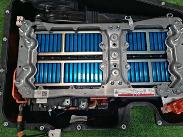 БАТАРЕЯ ГИБРИДНОЙ УСТАНОВКИ НА HONDA VEZEL RV5 LEC