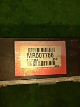 БЛОК УПРАВЛЕНИЯ ИНЖЕКТОРАМИ НА MITSUBISHI CHARIOT GRANDIS N94W 4G64