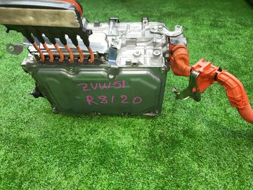 ИНВЕРТОР НА TOYOTA PRIUS ZVW51 2ZR-FXE