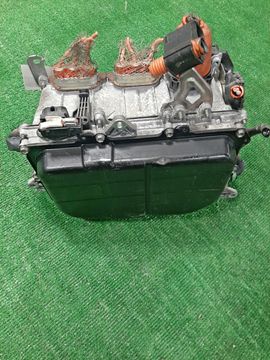 ИНВЕРТОР НА TOYOTA PRIUS ZVW30