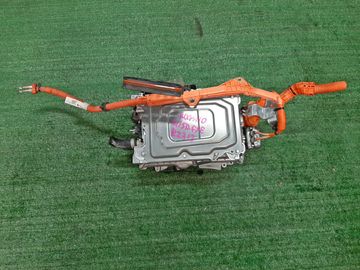 ИНВЕРТОР НА TOYOTA YARIS MXPH10