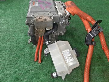 ИНВЕРТОР НА LEXUS GS450H GWL10 2GR-FXE