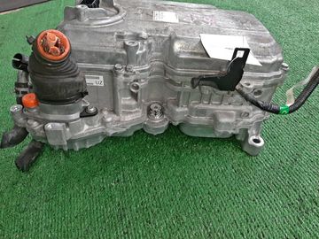 ИНВЕРТОР НА HONDA VEZEL RV5