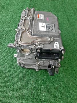 ИНВЕРТОР НА TOYOTA AQUA NHP10