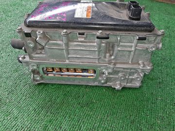 ИНВЕРТОР НА TOYOTA PRIUS ZVW50