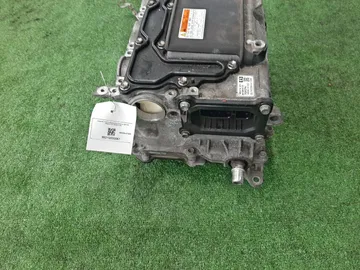 ИНВЕРТОР НА TOYOTA PRIUS ALPHA ZVW41W 2ZR-FXE