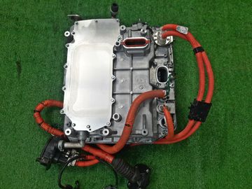 ИНВЕРТОР НА NISSAN LEAF ZE1