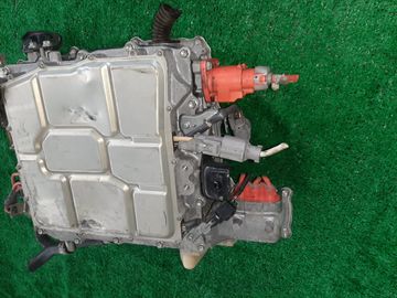 ИНВЕРТОР НА TOYOTA PRIUS NHW20