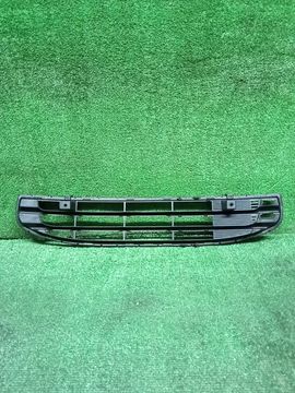 РЕШЕТКА БАМПЕРА НА MITSUBISHI MIRAGE A03A