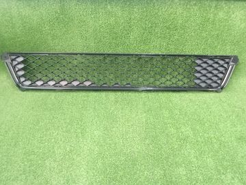 РЕШЕТКА БАМПЕРА НА HONDA STEPWGN RP7