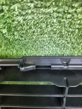 РЕШЕТКА БАМПЕРА НА TOYOTA GRANACE GDH303W