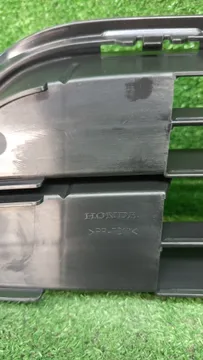 РЕШЕТКА БАМПЕРА НА HONDA VEZEL RU2