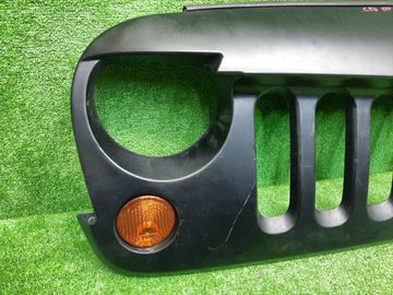 РЕШЕТКА РАДИАТОРА НА JEEP WRANGLER JK