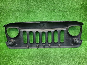 РЕШЕТКА РАДИАТОРА НА JEEP WRANGLER JK