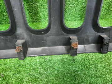 РЕШЕТКА РАДИАТОРА НА JEEP WRANGLER JK