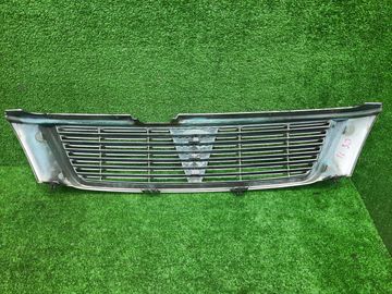 РЕШЕТКА РАДИАТОРА НА NISSAN PRESAGE U30
