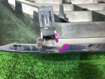 РЕШЕТКА РАДИАТОРА НА NISSAN SERENA C26