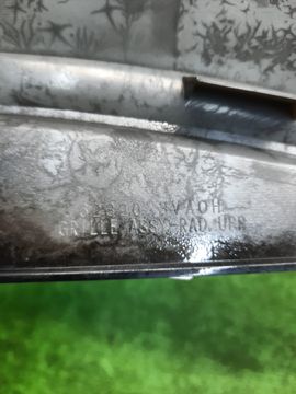 РЕШЕТКА РАДИАТОРА НА NISSAN NOTE E12