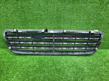 РЕШЕТКА РАДИАТОРА НА MERCEDES-BENZ C-CLASS W203
