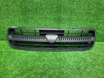 РЕШЕТКА РАДИАТОРА НА NISSAN AVENIR W11