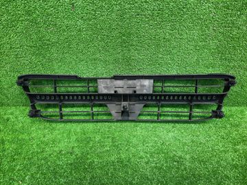 РЕШЕТКА РАДИАТОРА НА NISSAN AVENIR W11