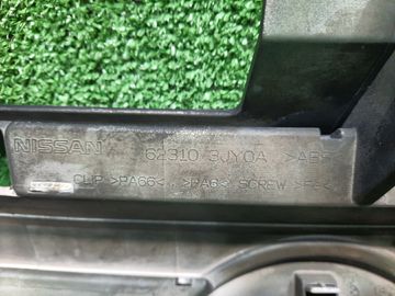 РЕШЕТКА РАДИАТОРА НА NISSAN SERENA C26