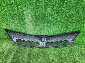 РЕШЕТКА РАДИАТОРА НА TOYOTA COROLLA FIELDER ZRE162G