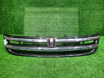 РЕШЕТКА РАДИАТОРА НА TOYOTA ISIS ZGM10G