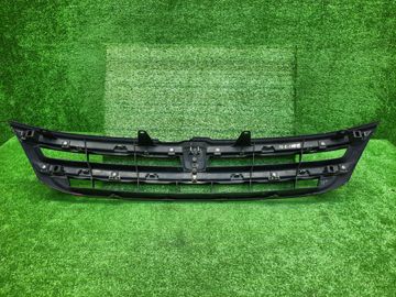 РЕШЕТКА РАДИАТОРА НА TOYOTA ISIS ZGM10G