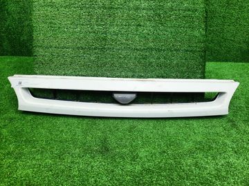 РЕШЕТКА РАДИАТОРА НА TOYOTA STARLET EP82