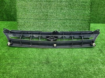 РЕШЕТКА РАДИАТОРА НА TOYOTA STARLET EP82