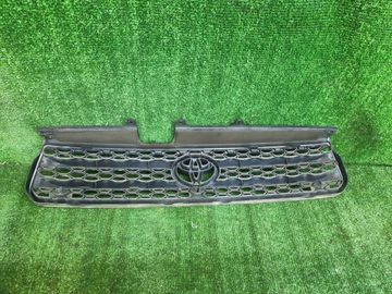 РЕШЕТКА РАДИАТОРА НА TOYOTA RAV4 ACA21W