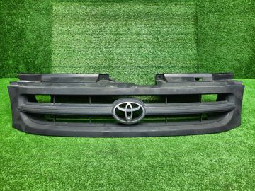 РЕШЕТКА РАДИАТОРА НА TOYOTA NOAH SR50G