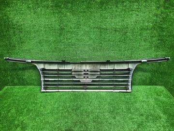 РЕШЕТКА РАДИАТОРА НА NISSAN ELGRAND ALWE50